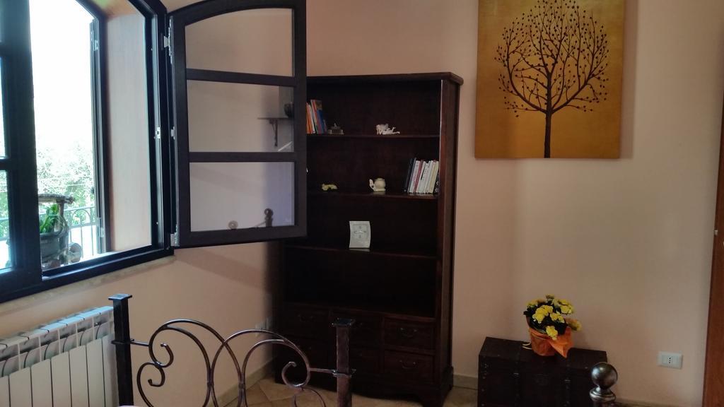 Casa Vacanze A Rava Francavilla di Sicilia Bilik gambar
