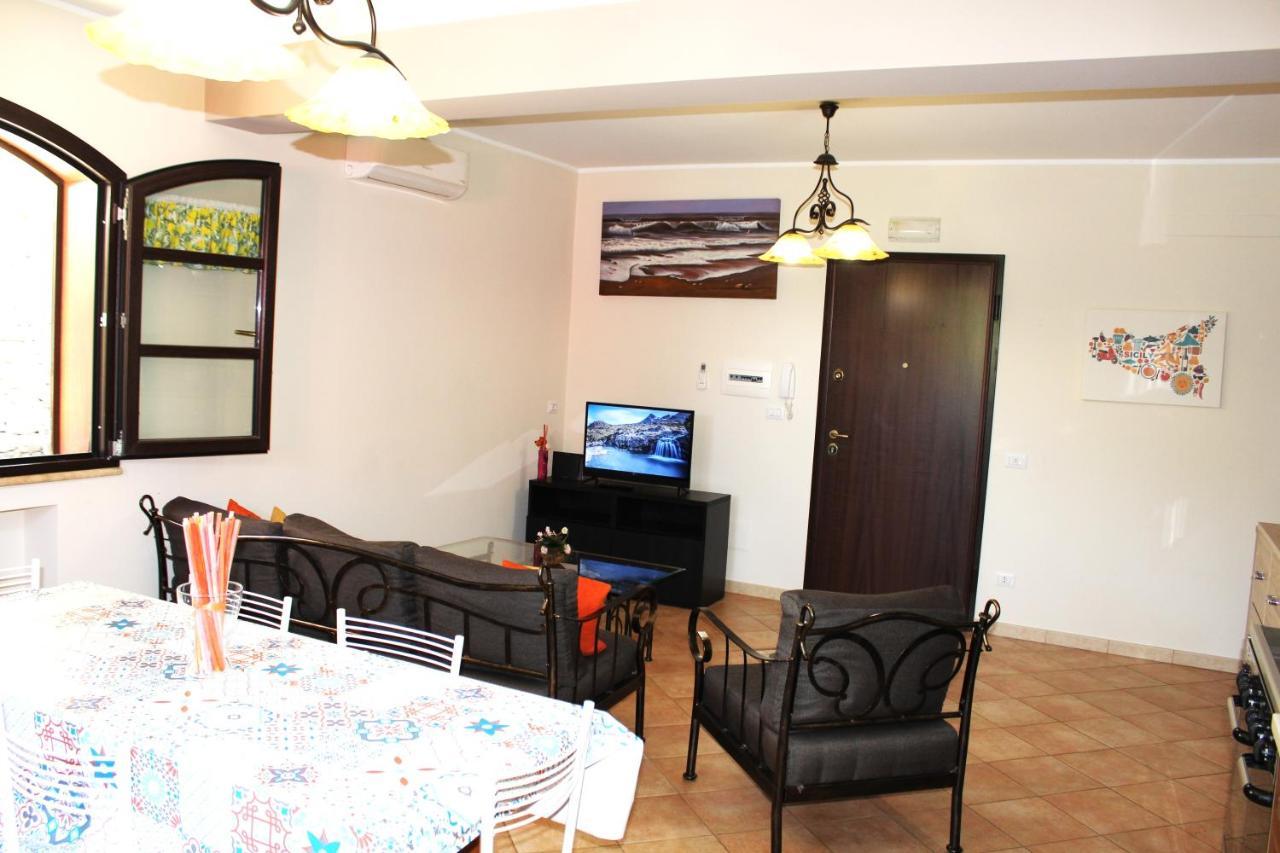 Casa Vacanze A Rava Francavilla di Sicilia Luaran gambar